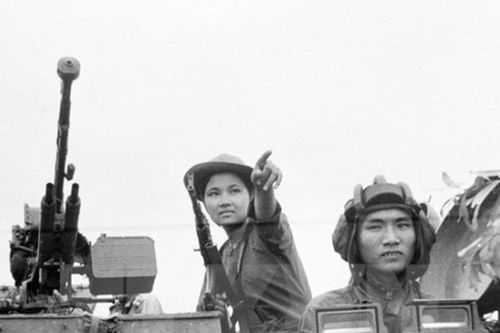 Đại thắng mùa Xuân 1975 – Vang mãi bản hùng ca toàn thắng: Tổng tiến công toàn thắng