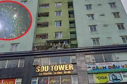 Dân chung cư Hà Nội không dám dùng nước sinh hoạt vì có mùi lạ