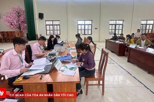 Cõng vốn lên non, gieo hy vọng cho dân nghèo vùng biên