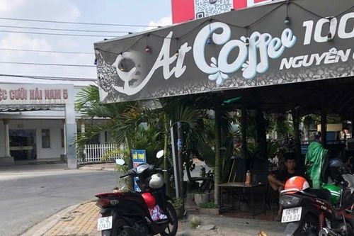 Người đàn ông ném 'bom xăng' khiến con gái chủ quán cà phê bỏng nặng