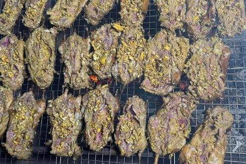 3 đặc sản kỳ lạ ở Hải Phòng, thực khách nhìn sợ, ăn lại khen ngon