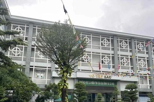 TP Hồ Chí Minh: Hơn 20 học sinh có dấu hiệu ngộ độc thực phẩm sau khi đi học về
