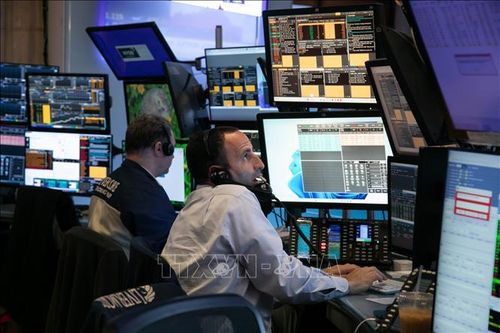 Nhìn lại một tuần thị trường chứng khoán Mỹ chao đảo vì chính sách thuế quan