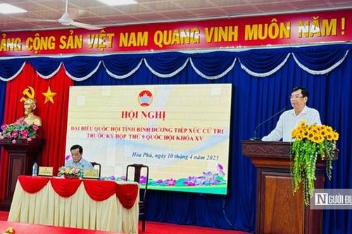 Đại biểu Quốc hội Trần Công Phàn tiếp xúc cử tri tại Bình Dương