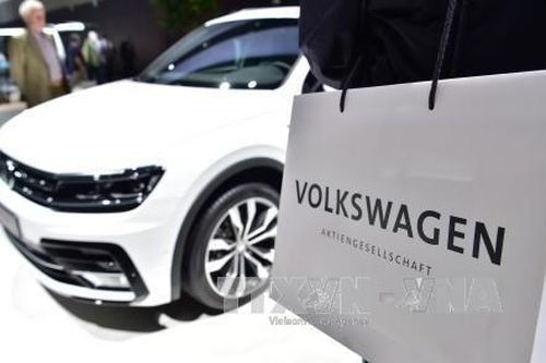 Volkswagen giảm mạnh lợi nhuận do thuế quan của Mỹ