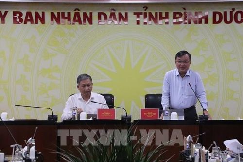 Bình Dương họp khẩn với đại diện các hiệp hội, doanh nghiệp, ngành hàng
