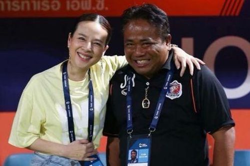 Thua Trung Quốc, HLV Thái Lan đòi Madam Pang cải tổ bóng đá