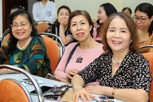 Trang bị kiến thức quản lý tài chính gia đình cho phụ nữ Thủ đô