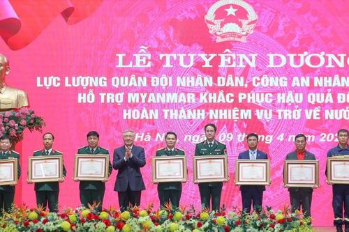 Vietnam Airlines nhận bằng khen của Thủ tướng về công tác hỗ trợ tại Myanmar