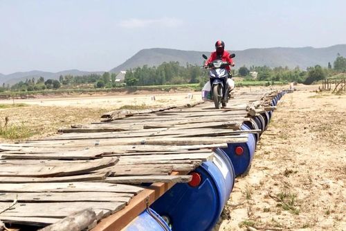 Người dân xã Chư Gu mong ước cây cầu bắc qua sông Ba