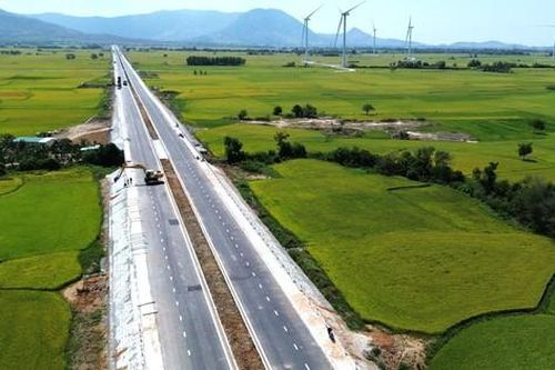 Đường Vành đai Ninh Thuận đẹp như tranh trước ngày thông xe