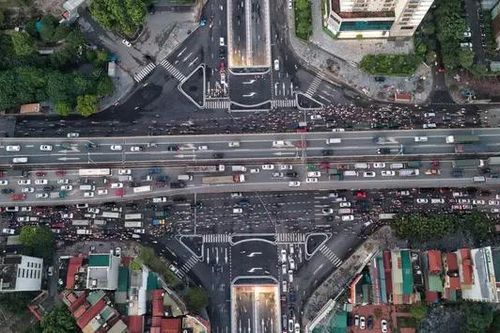Tổ chức giao thông nút giao Tố Hữu-Khuất Duy Tiến