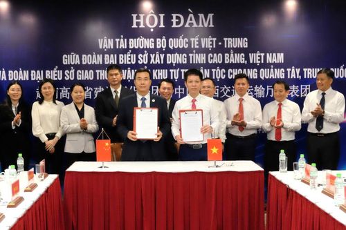 Hội đàm giữa Sở Xây dựng tỉnh Cao Bằng (Việt Nam) và Sở Giao thông vận tải Khu tự trị Dân tộc Choang Quảng Tây (Trung Quốc)