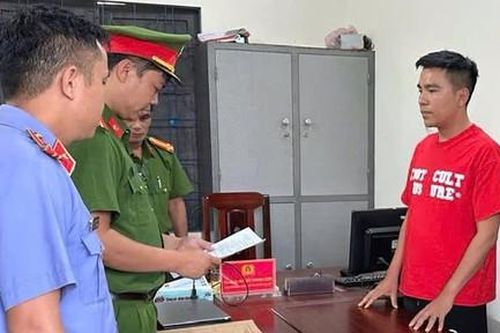 Bắt giam Tiktoker Dưỡng Dướng Dường về tội lợi dụng quyền tự do dân chủ