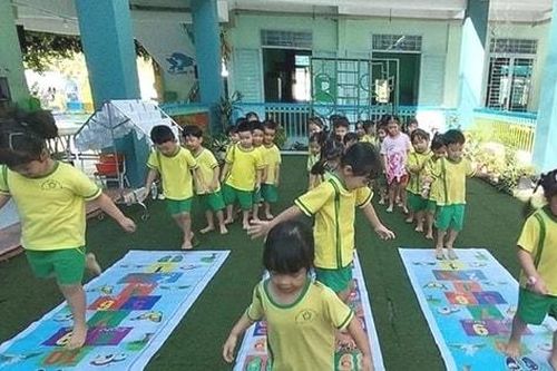 Cả nước còn hơn 33.000 giáo viên mầm non chưa đạt chuẩn