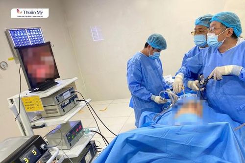 Phẫu thuật nội soi cắt u tuyến thượng thận đem lại nhiều lợi ích cho bệnh nhân