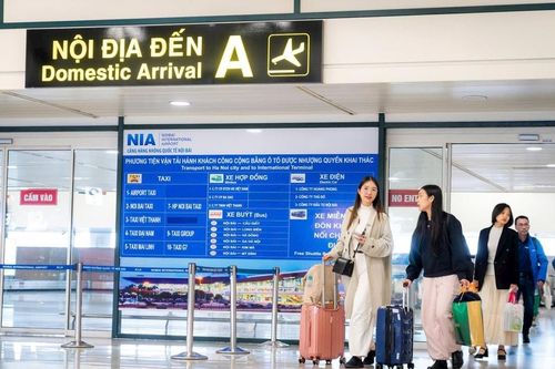Nhiều chặng bay đến các điểm du lịch dịp lễ 30/4 - 1/5 'cạn' vé