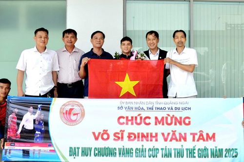 Đón VĐV Đinh Văn Tâm đoạt Huy chương Vàng Giải Cúp tán thủ thế giới 2025