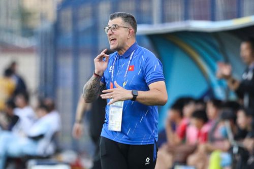 HLV Cristiano Roland: U17 Việt Nam đã chiến đấu bằng cả trái tim