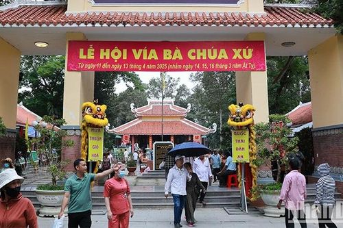 Lễ hội Vía Bà Chúa Xứ tại Gò Tháp diễn ra trong 3 ngày
