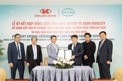 Doanh nghiệp ô tô Việt Nam lần đầu tiên xuất khẩu xe buýt điện qua thị trường Hàn Quốc