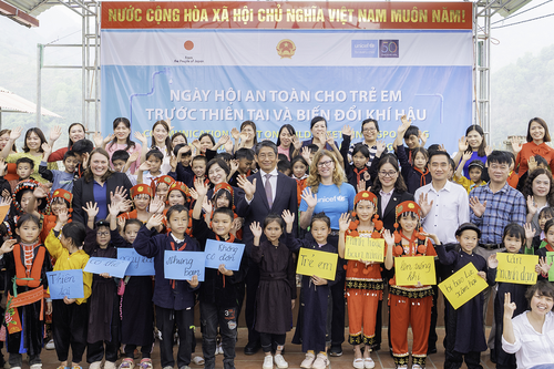 Đại sứ quán Nhật Bản, UNICEF và IOM đến thăm vùng bị ảnh hưởng bởi bão Yagi tại tỉnh Cao Bằng