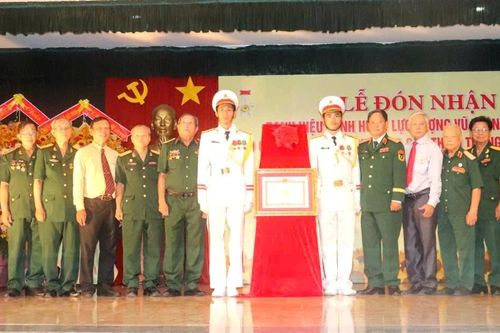 Truy tặng danh hiệu 'Anh hùng Lực lượng vũ trang nhân dân' cho Thiếu tướng Hoàng Thế Thiện