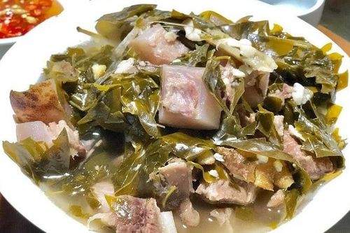Thưởng thức món thịt trâu lá lồm của núi rừng xứ Mường