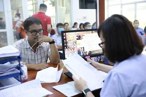Quy định hưởng trợ cấp tinh giản biên chế giảng viên trường cao đẳng công lập?