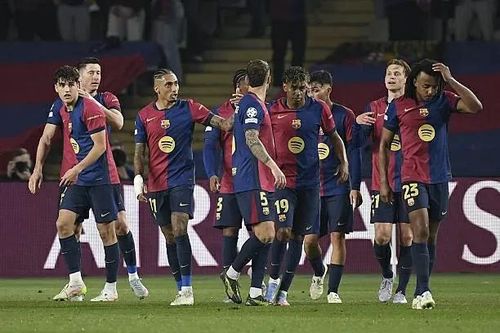 Ngả mũ trước kỷ lục bất bại và ghi bàn của Barcelona