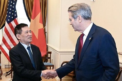 Việt Nam trong bối cảnh Mỹ điều chỉnh chính sách thuế quan: Cơ hội vàng để cân bằng cán cân thương mại