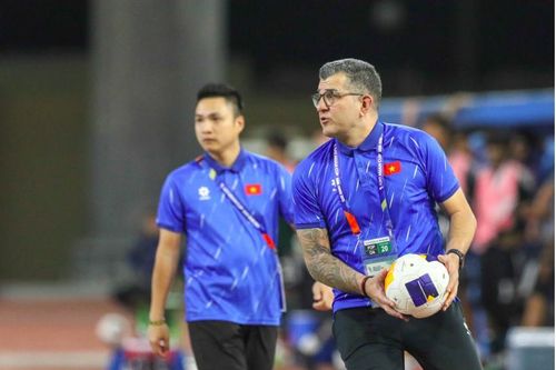 HLV Cristiano Roland tự hào về tinh thần và sự trưởng thành của U17 Việt Nam