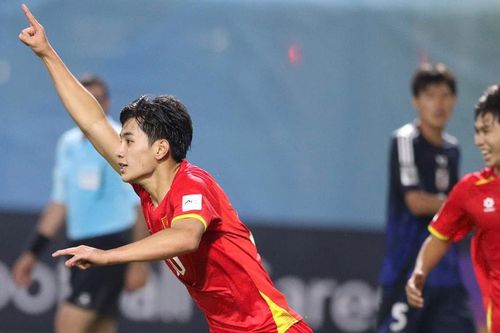 U17 Việt Nam làm tan vỡ hàng triệu con tim; Chelsea đại thắng ở cúp châu Âu; Lyon 2-2 MU