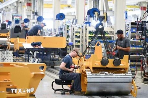 Tham vọng hồi sinh sản xuất của Mỹ: Đời không như mơ