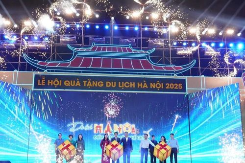 Khai mạc Lễ hội Quà tặng Du lịch Hà Nội 2025: Tái hiện nhiều không gian di sản
