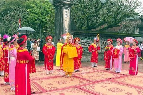 Lễ hội Hoa Lư - nơi tôn vinh lòng tự hào dân tộc và tinh thần đại đoàn kết