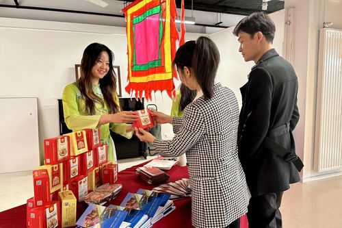 Giới thiệu Danh nhân Lê Quý Đôn và tiềm năng văn hóa, du lịch tỉnh Thái Bình tại Pháp