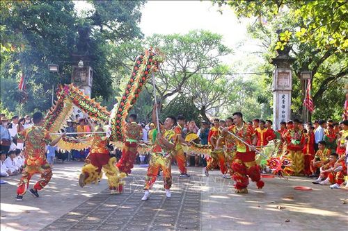 Khai thác giá trị lịch sử, văn hóa để phát triển du lịch