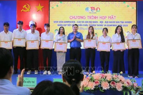 Vun đắp tình đoàn kết, hữu nghị, hợp tác Việt Nam - Campuchia - Lào