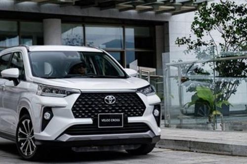 Toyota Veloz Cross cũ có nên mua không?
