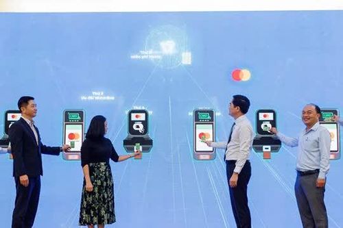 Triển khai thanh toán không tiền mặt công nghệ Open loop trên xe buýt