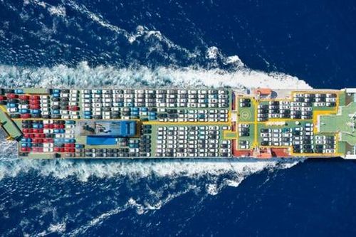 Các nước xuất khẩu ô tô tìm cách hỗ trợ doanh nghiệp bằng tín dụng