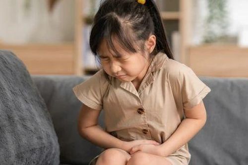 Vụ 21 học sinh nôn ói, nhập viện sau khi đi học về: Sở GD&ĐT TP.HCM nói gì?
