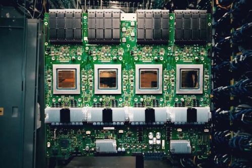 Google 'trình làng' Ironwood: Chip AI mạnh gấp 24 lần siêu máy tính
