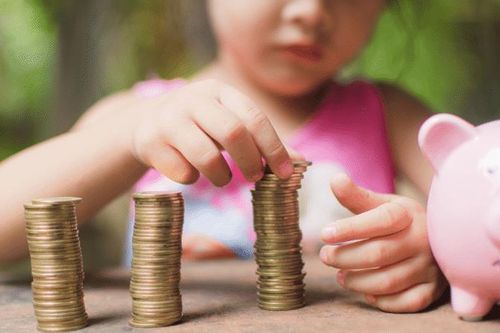 Từ tháng 5/2025, có 5 triệu học sinh được giáo dục tài chính trực tuyến