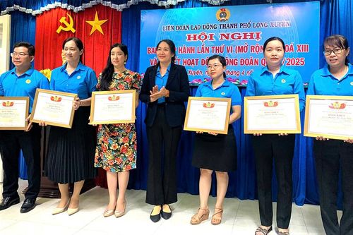 Liên đoàn Lao động TP. Long Xuyên sơ kết hoạt động công đoàn quý I/2025