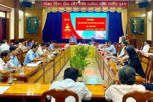 Chợ Mới giao ban công tác tuyên giáo và dân vận quý I/2025