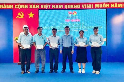Tổng kết, trao chứng nhận lớp tập huấn 'Kỹ năng làm việc với trẻ em' lần thứ II năm 2025
