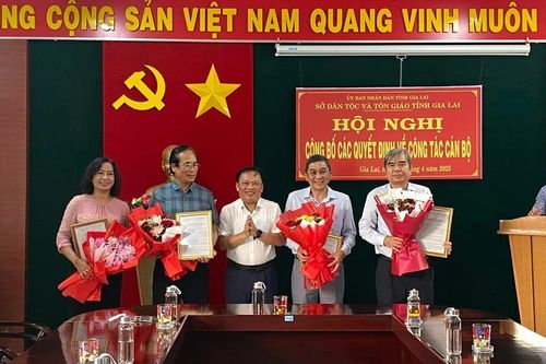 Trao quyết định bổ nhiệm 5 cán bộ lãnh đạo cấp phòng