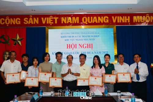 16 doanh nghiệp ký kết giao ước thi đua năm 2025
